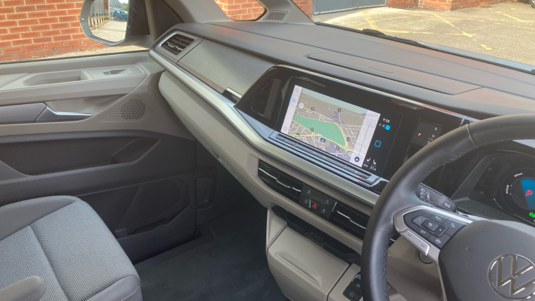 Volkswagen Multivan 1.4 TSI eHybrid Life 5dr DSG Estate